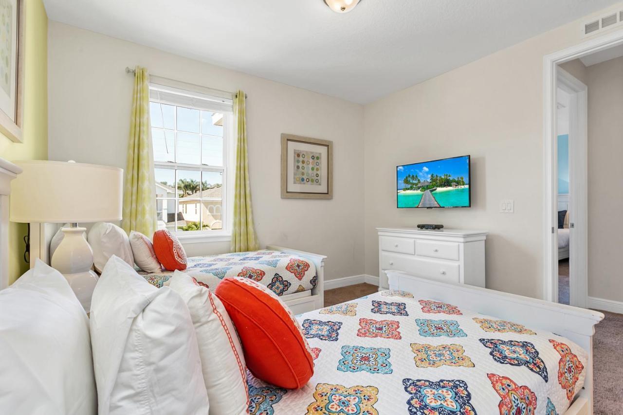 8 Bedroom Vacation Home With Pool 올랜도 외부 사진