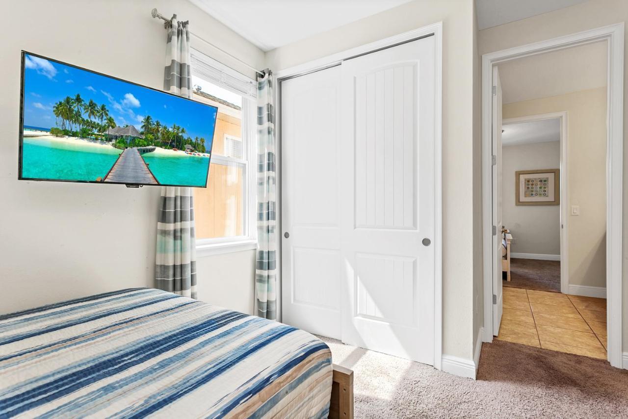 8 Bedroom Vacation Home With Pool 올랜도 외부 사진