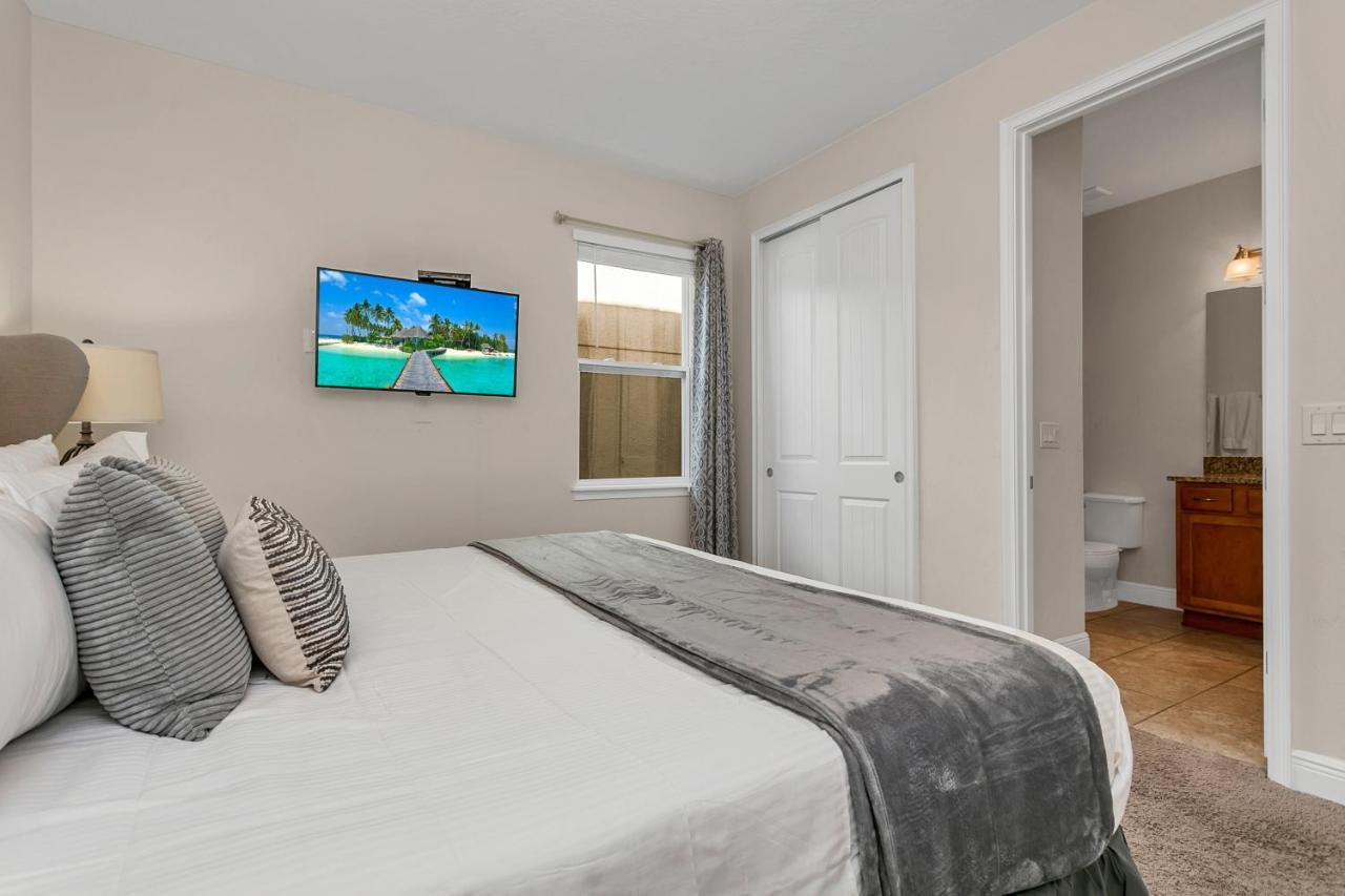 8 Bedroom Vacation Home With Pool 올랜도 외부 사진